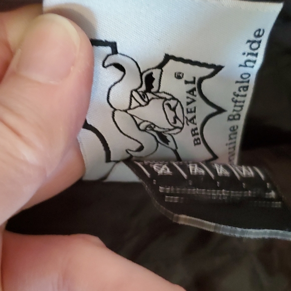 Braeval Buffalo hide vest - Picture 6 of 13